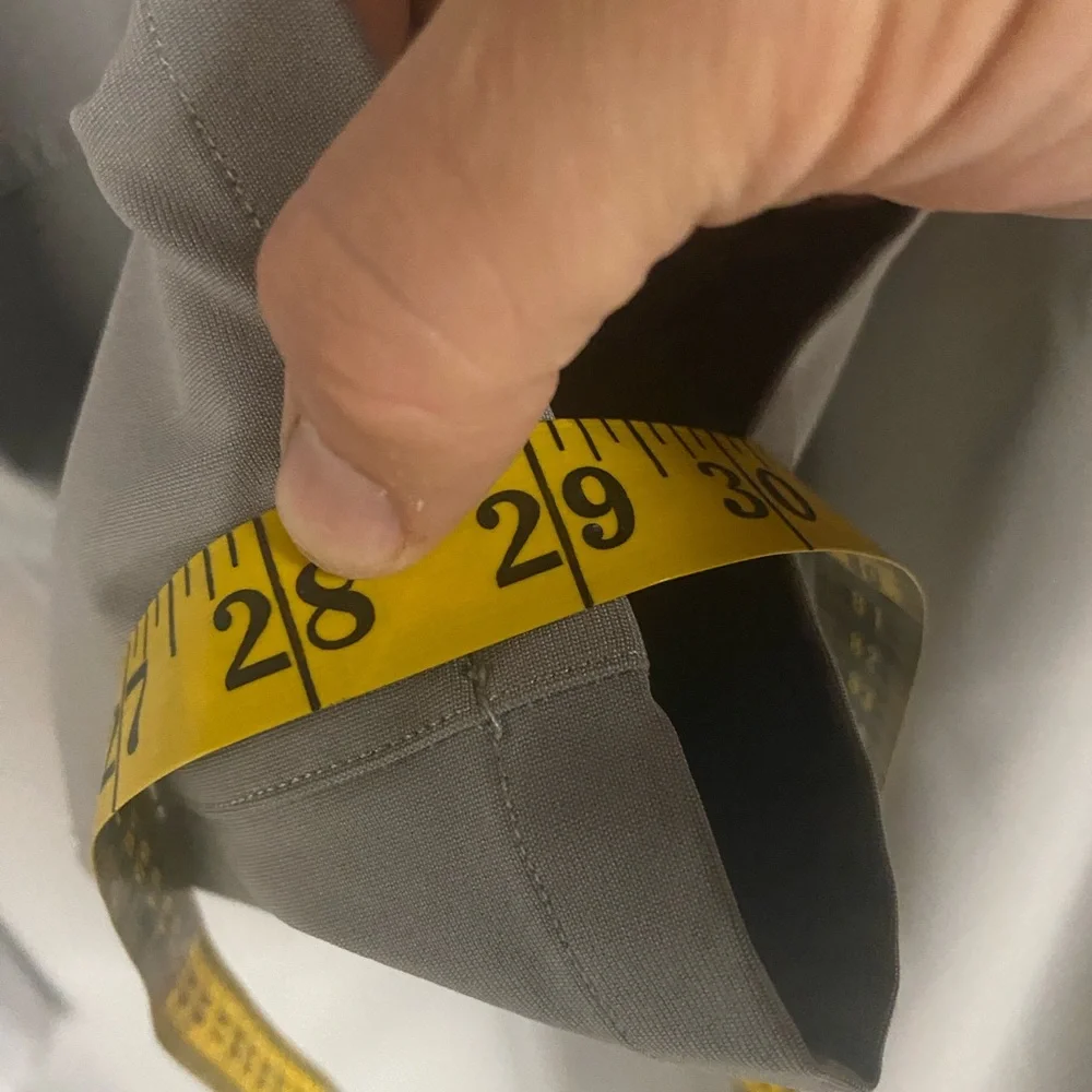 Lululemon Men's Gray Pants - Picture 6 of 6